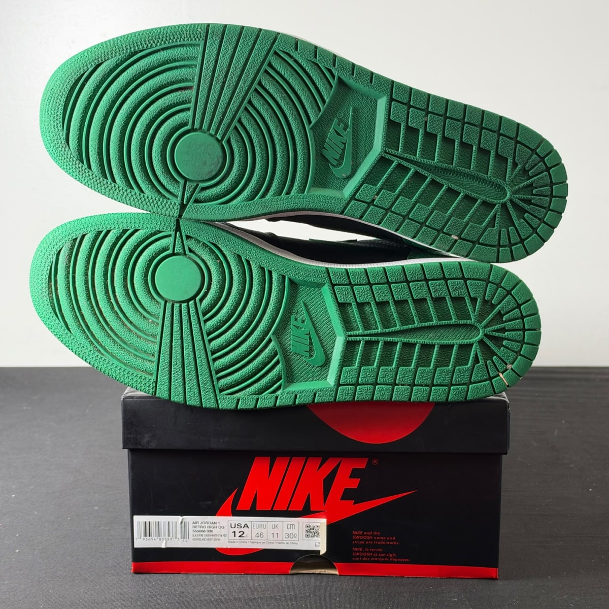 Jordan 1 Retro High Pine Green Black (Size 12) - aux