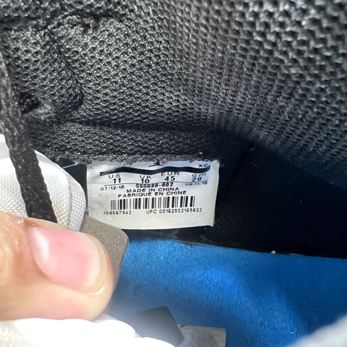Jordan 1 Retro High Spider-Man Origin Story (Size 11) Moderately Worn - Image 7