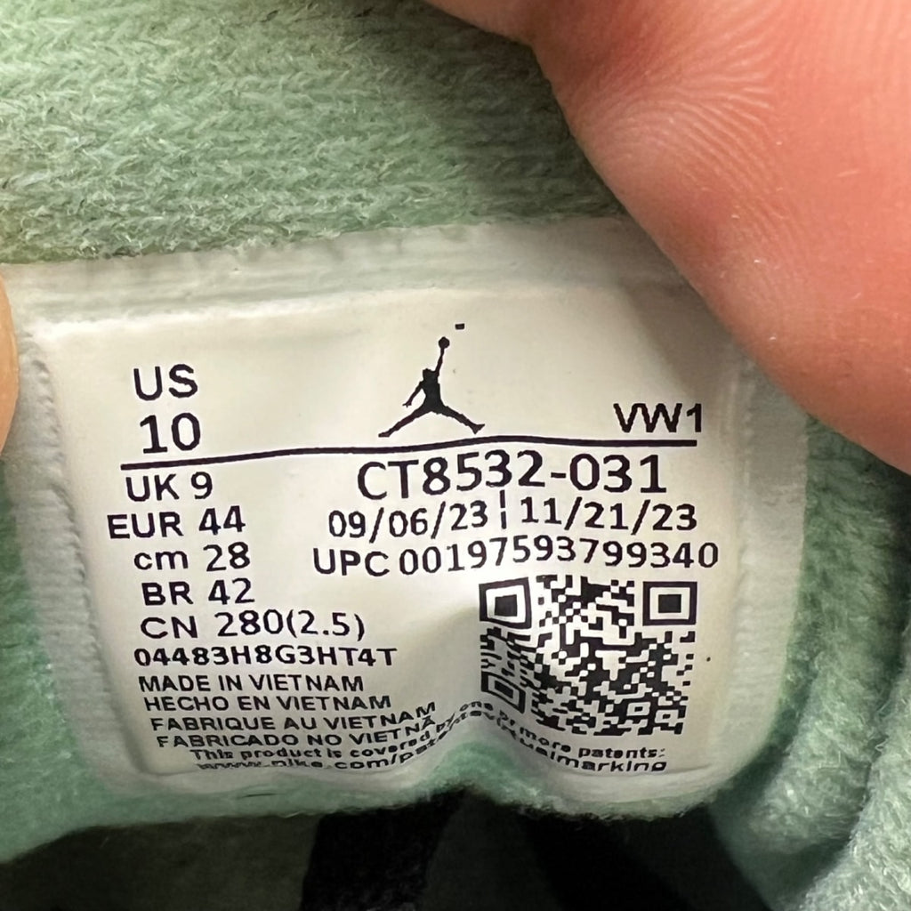 Jordan 3 Retro Green Glow 10 (Heavily Worn Pre-Owned)JordanBlack/Green Glow/Wolf Grey/White - Image 6
