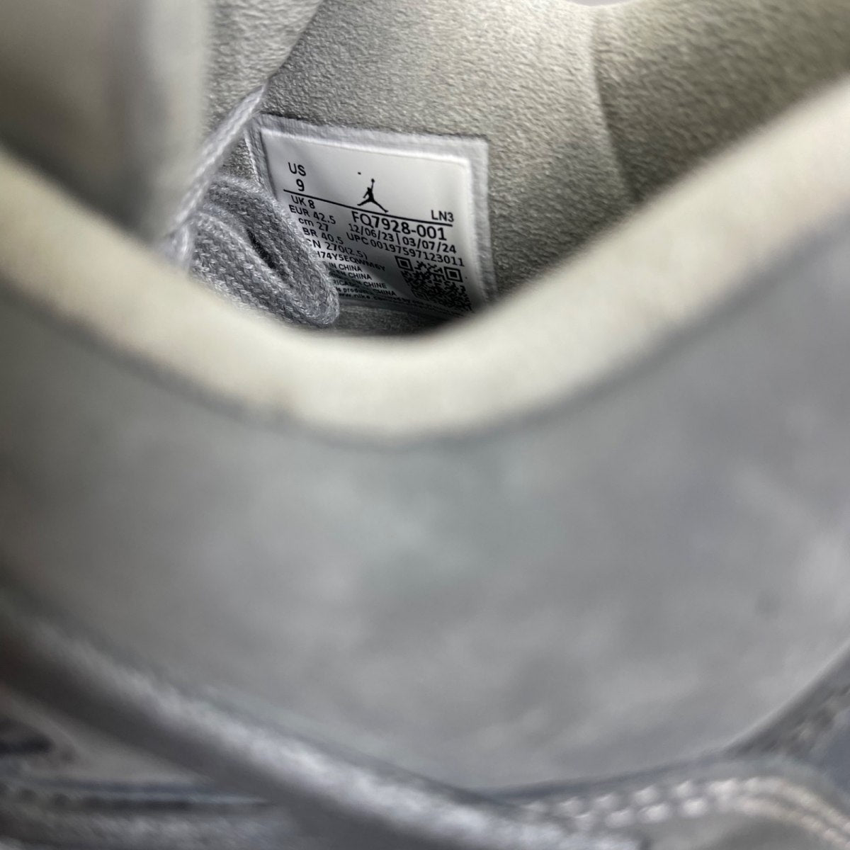 Jordan 4 Retro SE Paris Olympics Wet Cement 9 (Moderately Worn Pre-Owned)JordanSmoke Grey/Iron Grey/Cement Grey/Particle Grey - Image 6