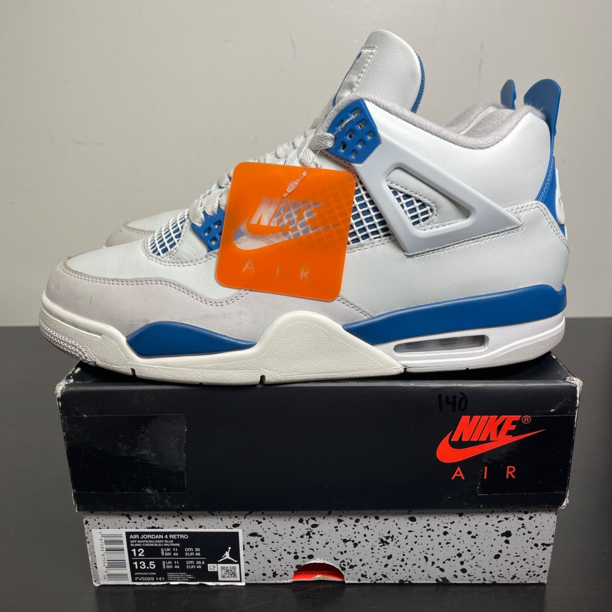 Jordan 4 Retro Military Blue (2024) 12 (Moderately Worn Pre-Owned)JordanOff-White/Military Blue/Neutral Grey - Image 3