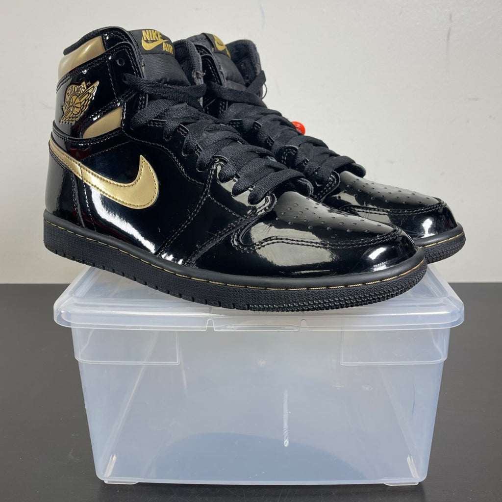 Jordan 1 Retro High Black Metallic Gold (2020) 9 (Moderately Worn Pre-Owned)JordanBlack/Black-Metallic Gold - Image 1