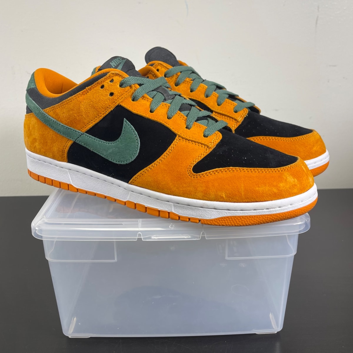 Nike Dunk Low Ceramic 12 (Moderately Worn Pre-Owned)NikeBlack/-Nori - Image 1