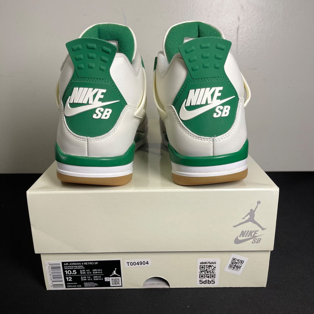 Jordan 4 Retro SB Pine Green (Size 10.5) - aux
