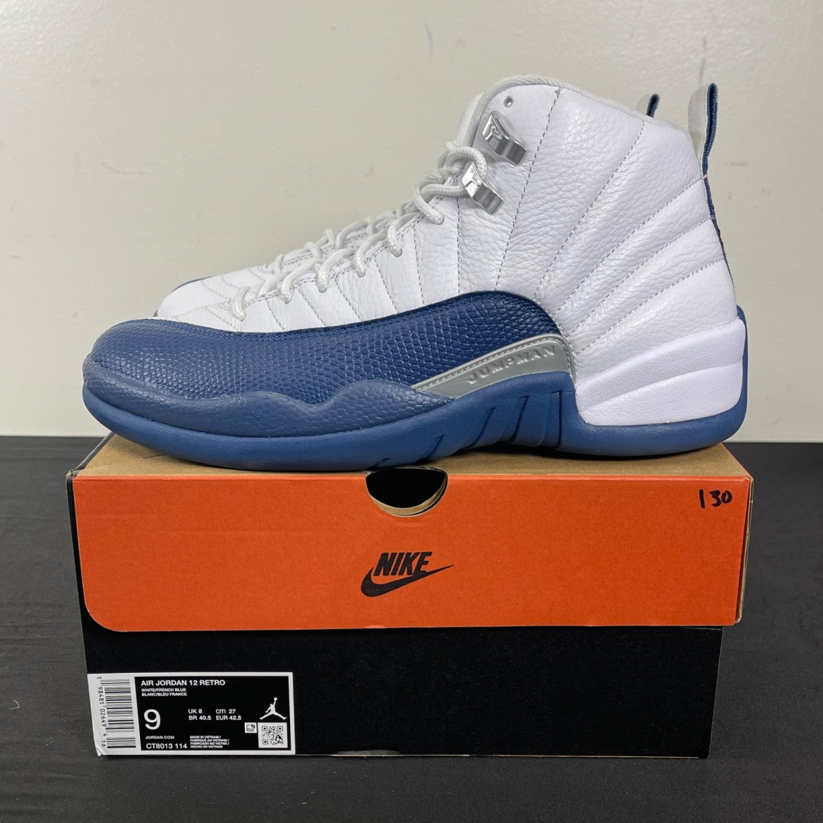 Jordan 12 Retro French Blue (2025) 9 (Moderately Worn Pre-Owned)JordanWhite/French Blue-Metallic Silver-Varsity Red - Image 3