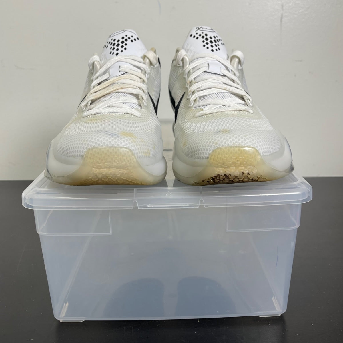 Nike Kobe 10 Fundamentals 10 (Moderately Worn Pre-Owned)NikeWhite/Black-Wolf Grey - Image 2