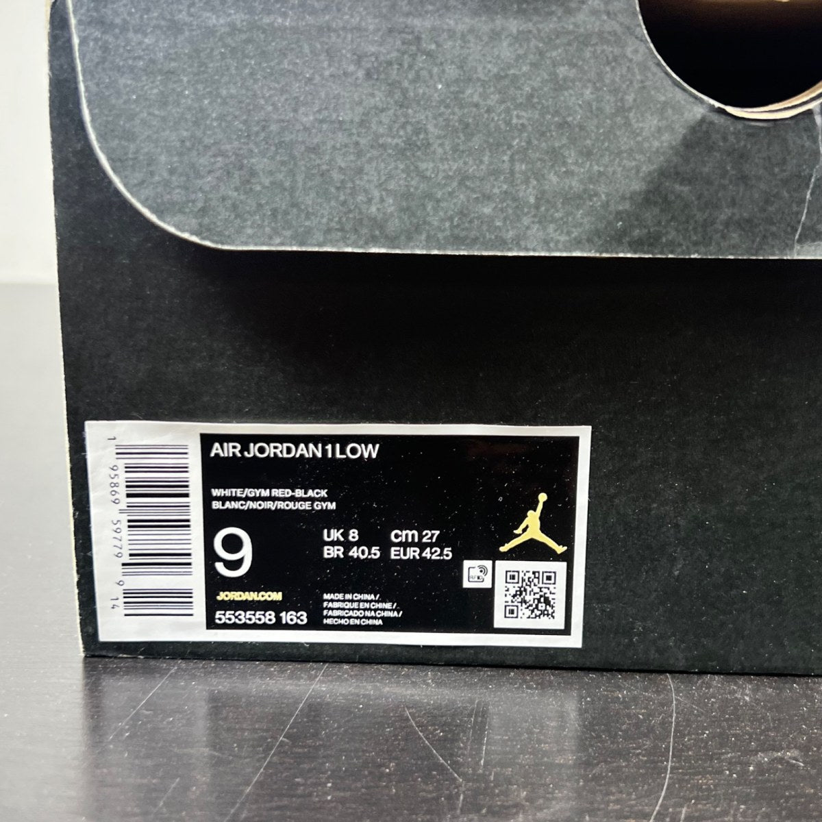 Jordan 1 Low Bulls (Size 9) - Image 5