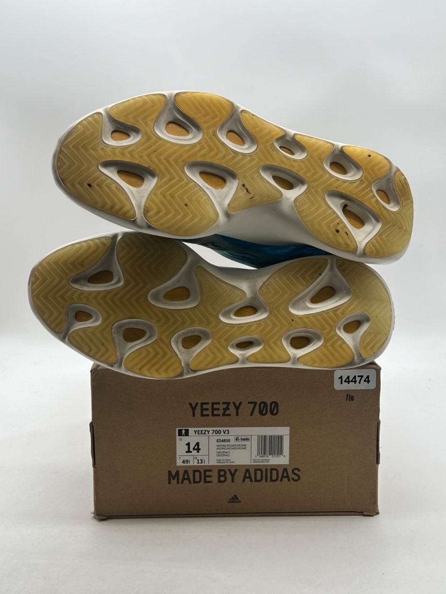 adidas Yeezy 700 V3 Arzareth 14 (Moderately Worn Pre-Owned)adidasAzareth/Azareth/Azareth - Image 8