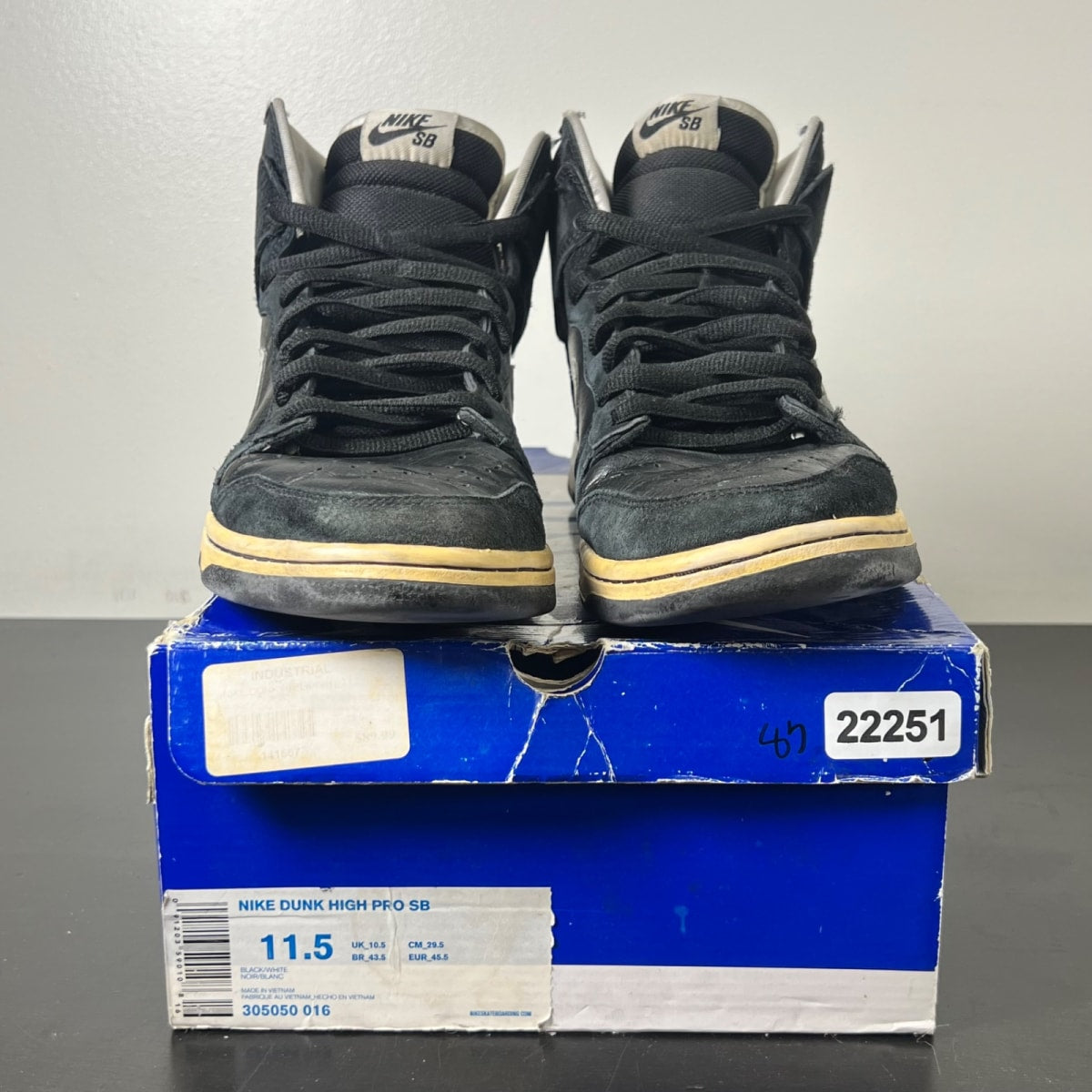 Nike SB Dunk High Venom (2008) 11.5 (Heavily Worn Pre-Owned)NikeBlack/White - Image 2
