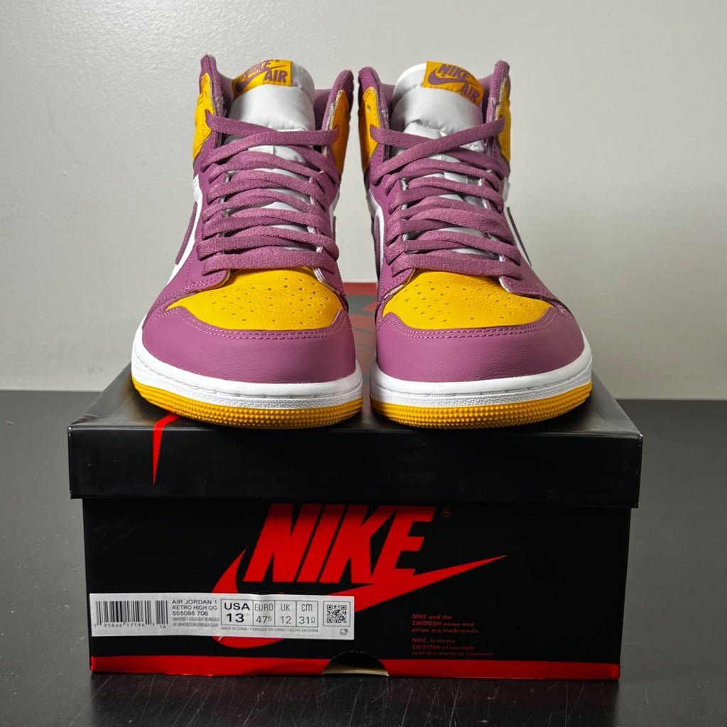 Jordan 1 Retro High OG Brotherhood 13 (Lightly Worn Pre-Owned)JordanUniversity Gold/Light Bordeaux-White - Image 2