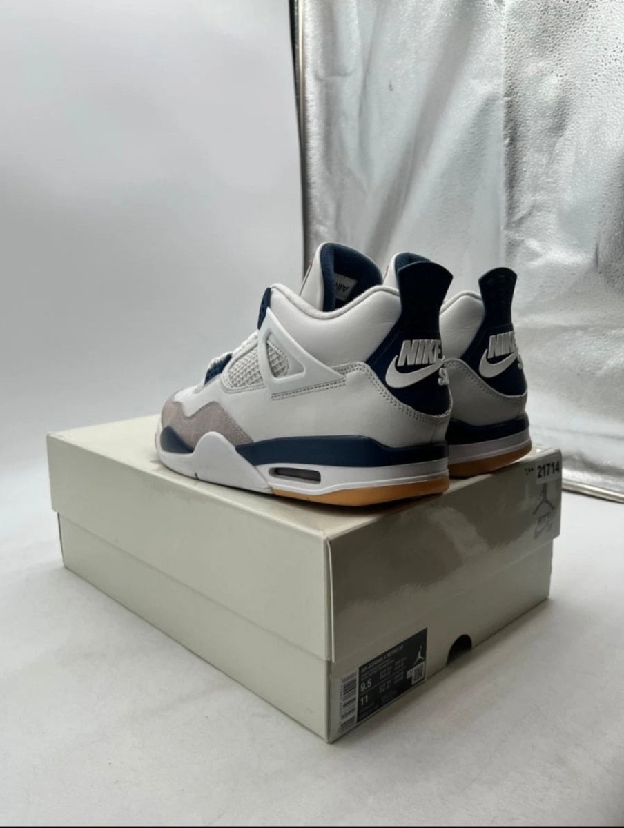 Jordan 4 Retro SB Navy 9.5 (Heavily Worn Pre-Owned)JordanSummit White/White/Navy/Neutral Grey/Gum Yellow/Varsity Red - Image 6