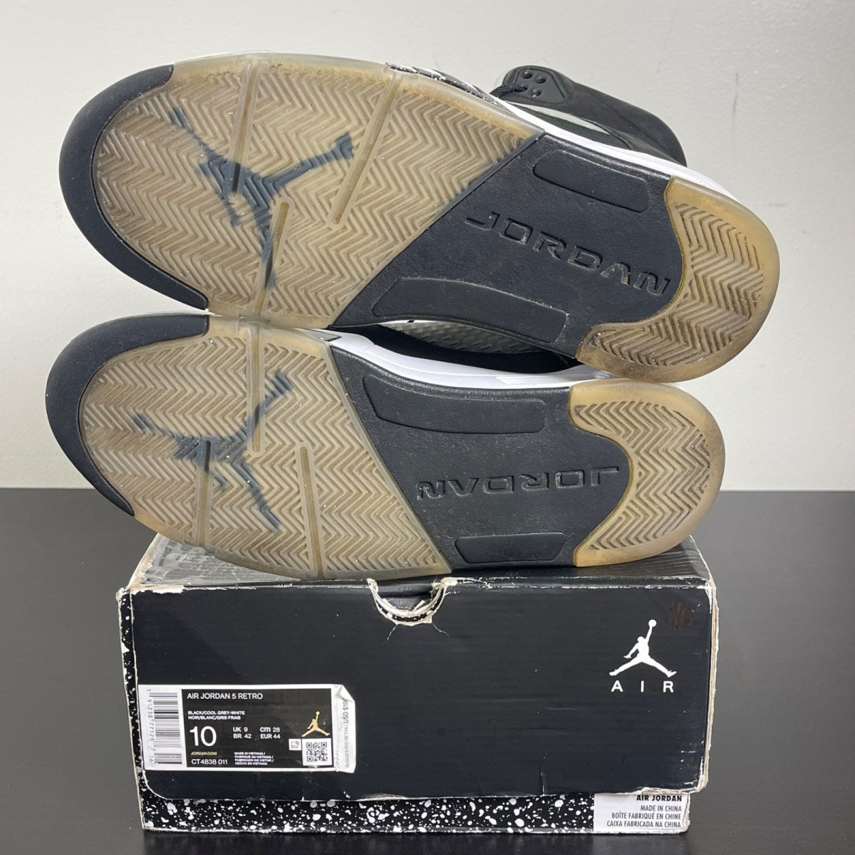 Jordan 5 Retro Moonlight (2021) 10 (Moderately Worn Pre-Owned)JordanBlack/Cool Grey-White - Image 5