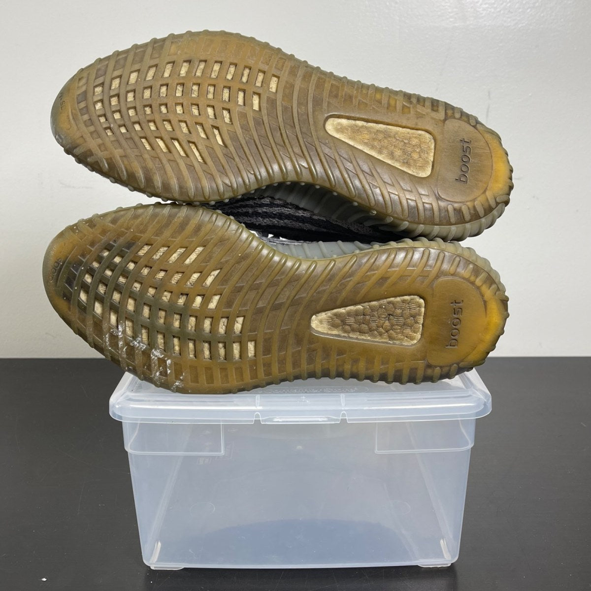 adidas Yeezy Boost 350 V2 Beluga 2.0 9 (Moderately Worn Pre-Owned)adidasGrey/Bold Orange/Dark Solid Grey - Image 5