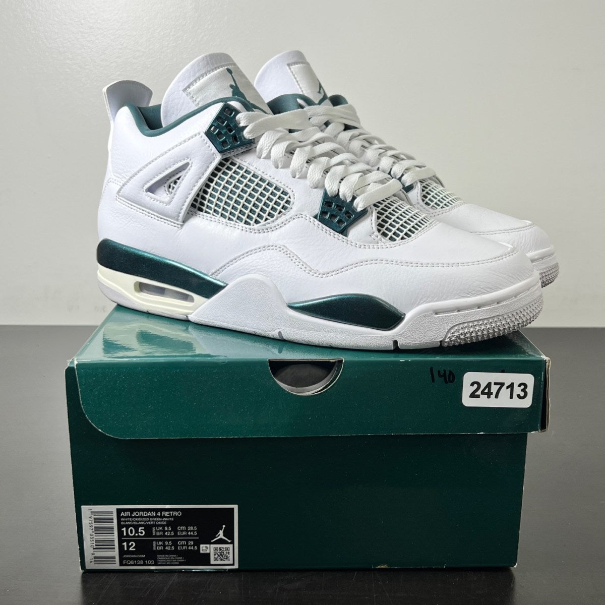 Jordan 4 Retro Oxidized Green 10.5 (Lightly Worn Pre-Owned)JordanWhite/Oxidized Green/White/Neutral Grey - Image 1