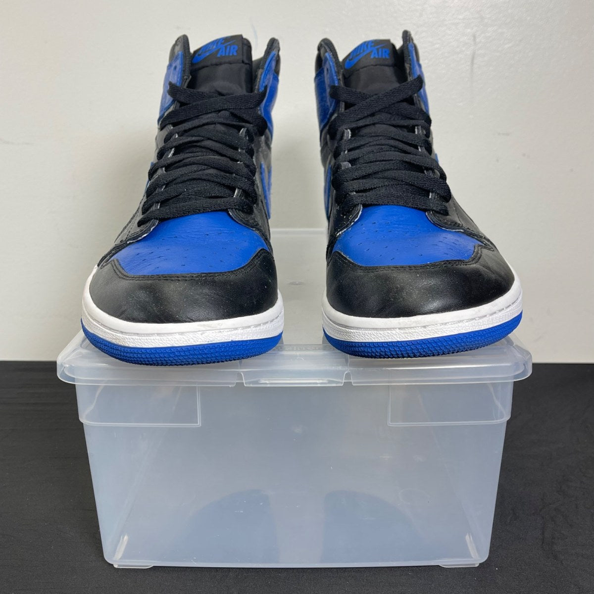 Jordan 1 Retro Royal (2017) 14 (Moderately Worn Pre-Owned)JordanBlack/Varsity Royal-White - Image 2