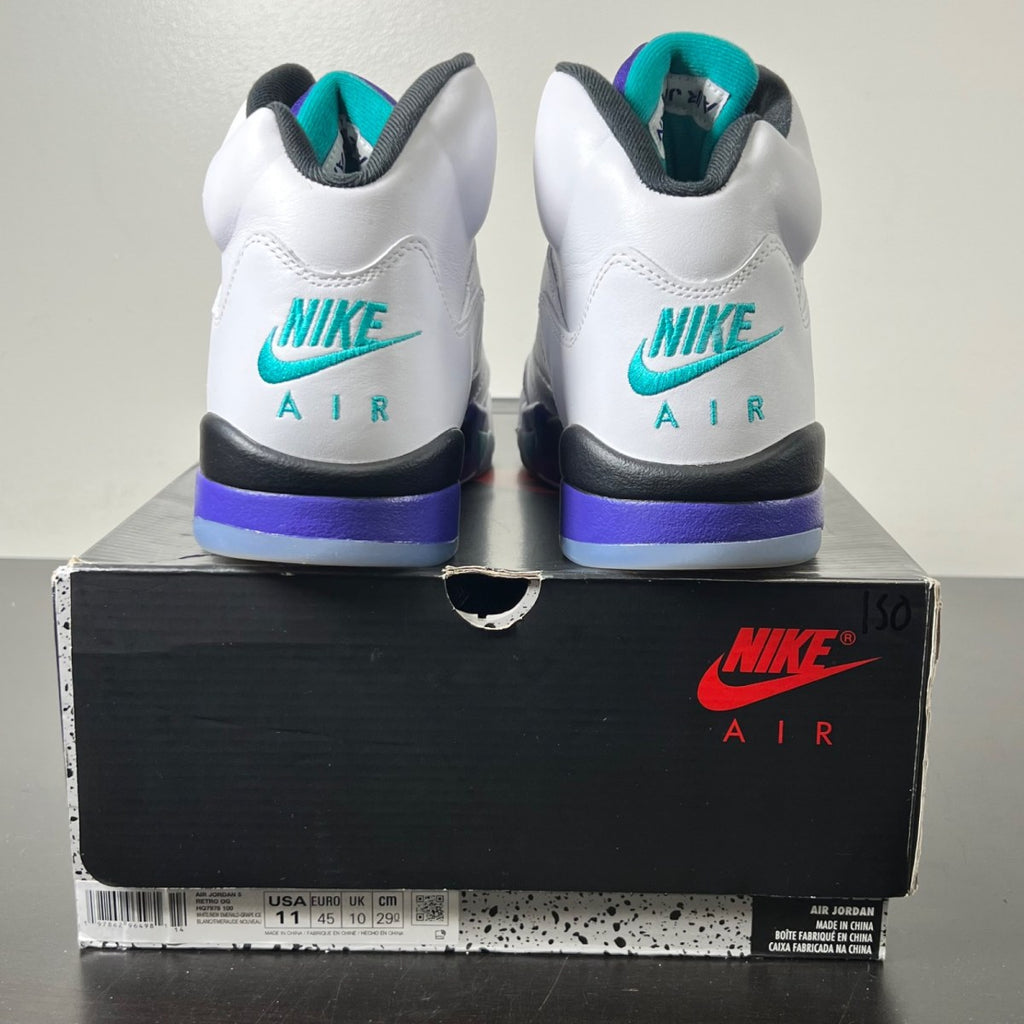 Jordan 5 Retro Grape (2025) 11 (Lightly Worn Pre-Owned)JordanWhite/Grape Ice-New Emerald - Image 4