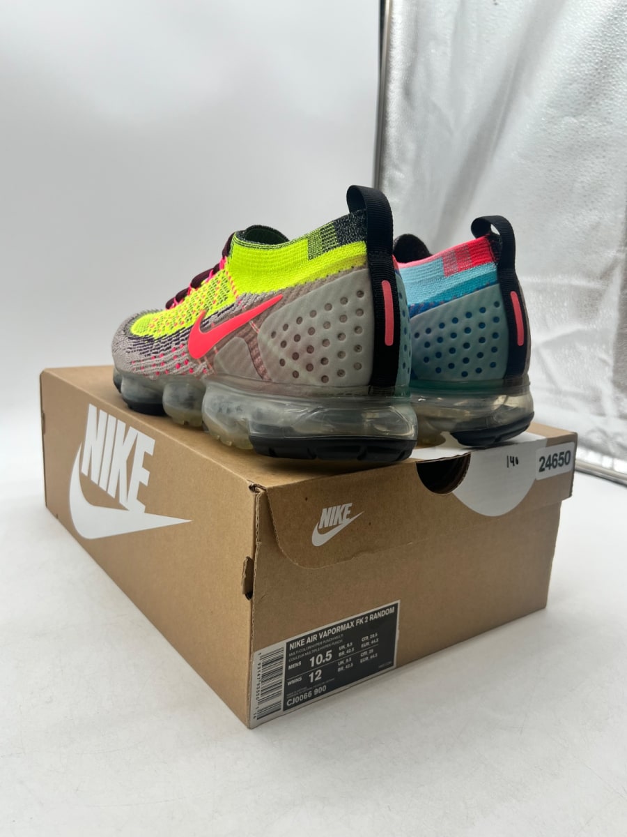 Nike Air VaporMax Flyknit 2 Random Yarn 10.5 (Lightly Worn Pre-Owned)NikeMulti-Color/Bright Crimson-Multi-Color-Multi-Color - Image 5