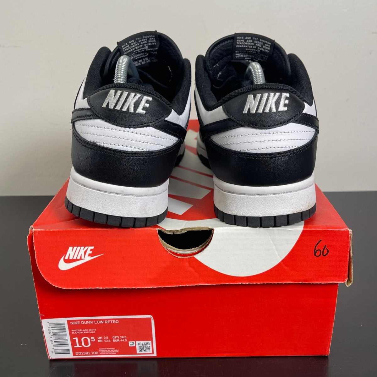 Nike Dunk Low Retro White Black Panda 10.5 (Moderately Worn Pre-Owned)NikeWhite/Black - Image 4