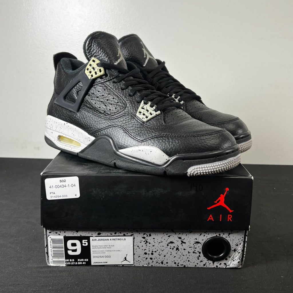 Jordan 4 Retro Oreo (2015) 9.5 (Lightly Worn Pre-Owned)JordanBlack/Tech Grey-White