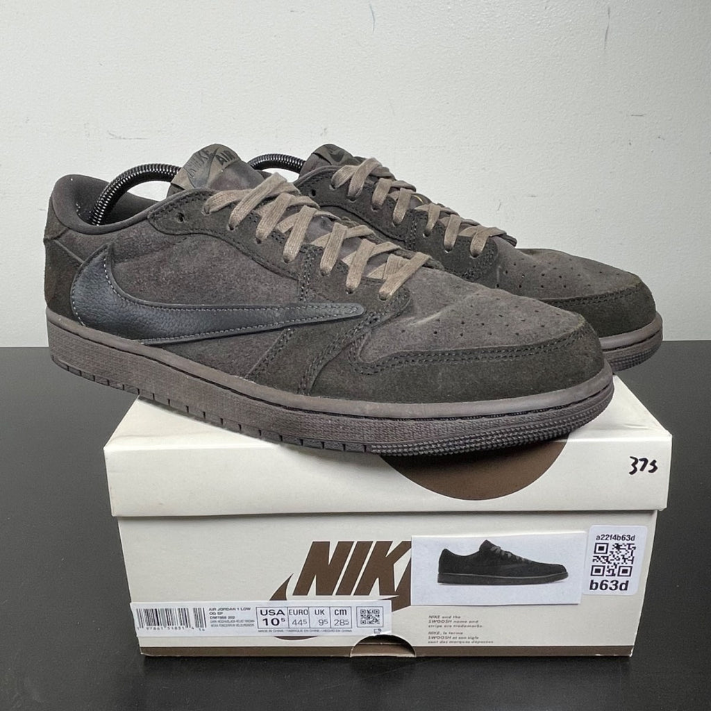Jordan 1 Retro Low OG SP Travis Scott Velvet Brown 10.5 (Moderately Worn Pre-Owned)JordanDark Mocha/Black/Velvet Brown - Image 1