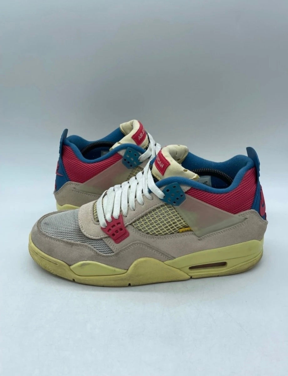 Jordan 4 Retro Union Guava Ice 9.5 (Lightly Worn Pre-Owned)JordanGuava Ice/Light Bone-Brigade Blue-Light Fusion Red - Image 1