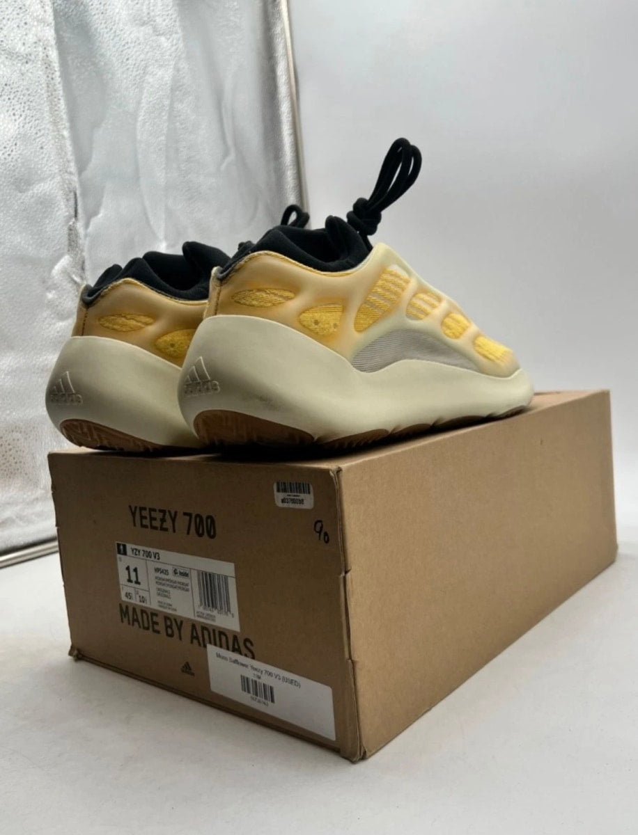 adidas Yeezy 700 V3 Mono Safflower 11 (Lightly Worn Pre-Owned)adidasMono Safflower/Mono Safflower/Mono Safflower - Image 5