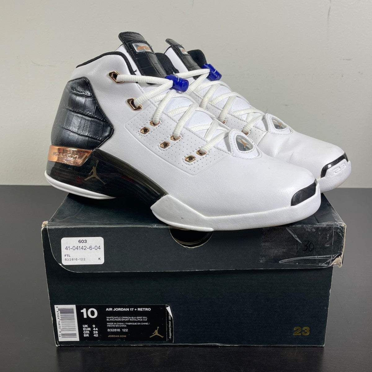 Jordan 17 Retro Copper (2016) 10 (Moderately Worn Pre-Owned)JordanCopper-Black-White - Image 1