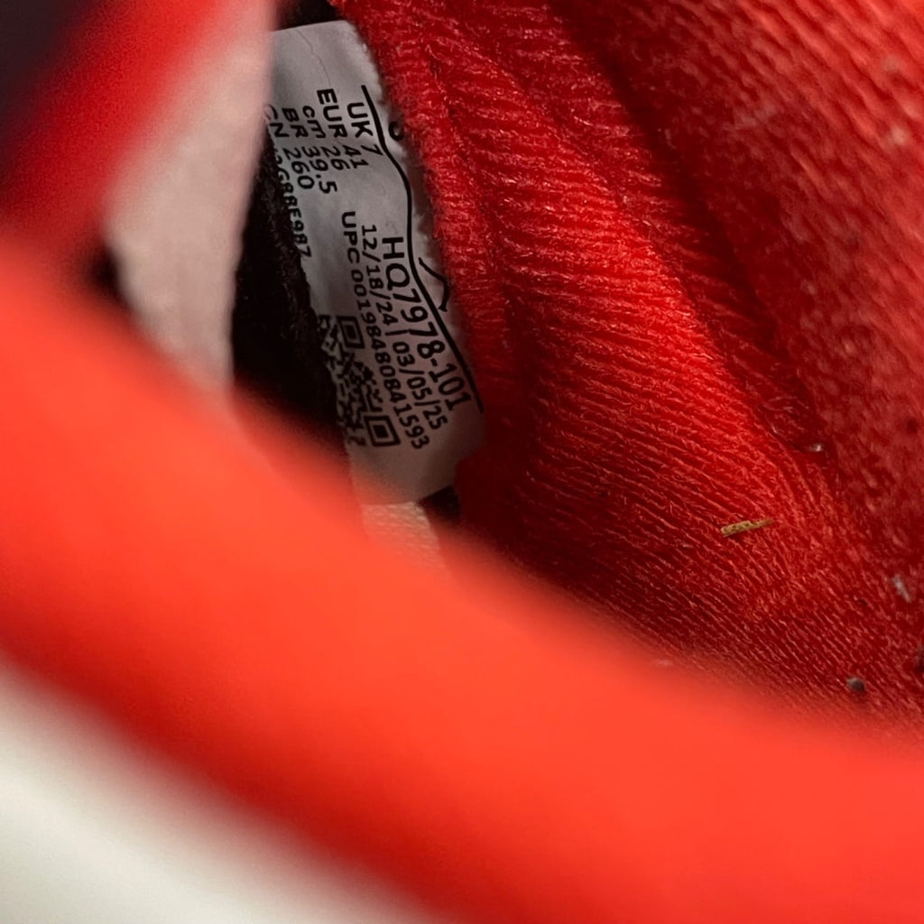 Jordan 5 Retro Fire Red Black Tongue (2025) 8 (Moderately Worn Pre-Owned)JordanWhite/Fire Red/Black - Image 6