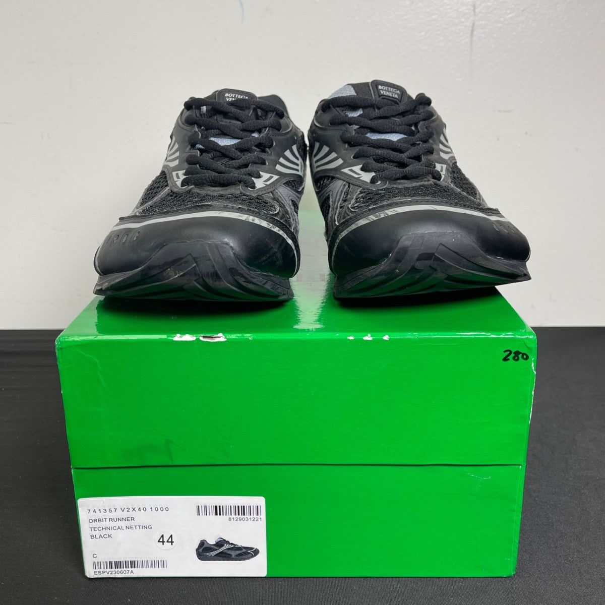 Bottega Veneta Orbit Black 44 (Moderately Worn Pre-Owned)Bottega VenetaBlack/Black/Black