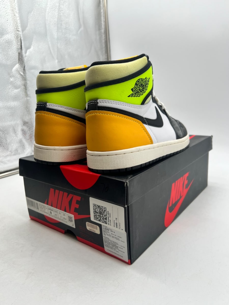 Jordan 1 Retro High White Black Volt University Gold 8 (Lightly Worn Pre-Owned) - Image 5