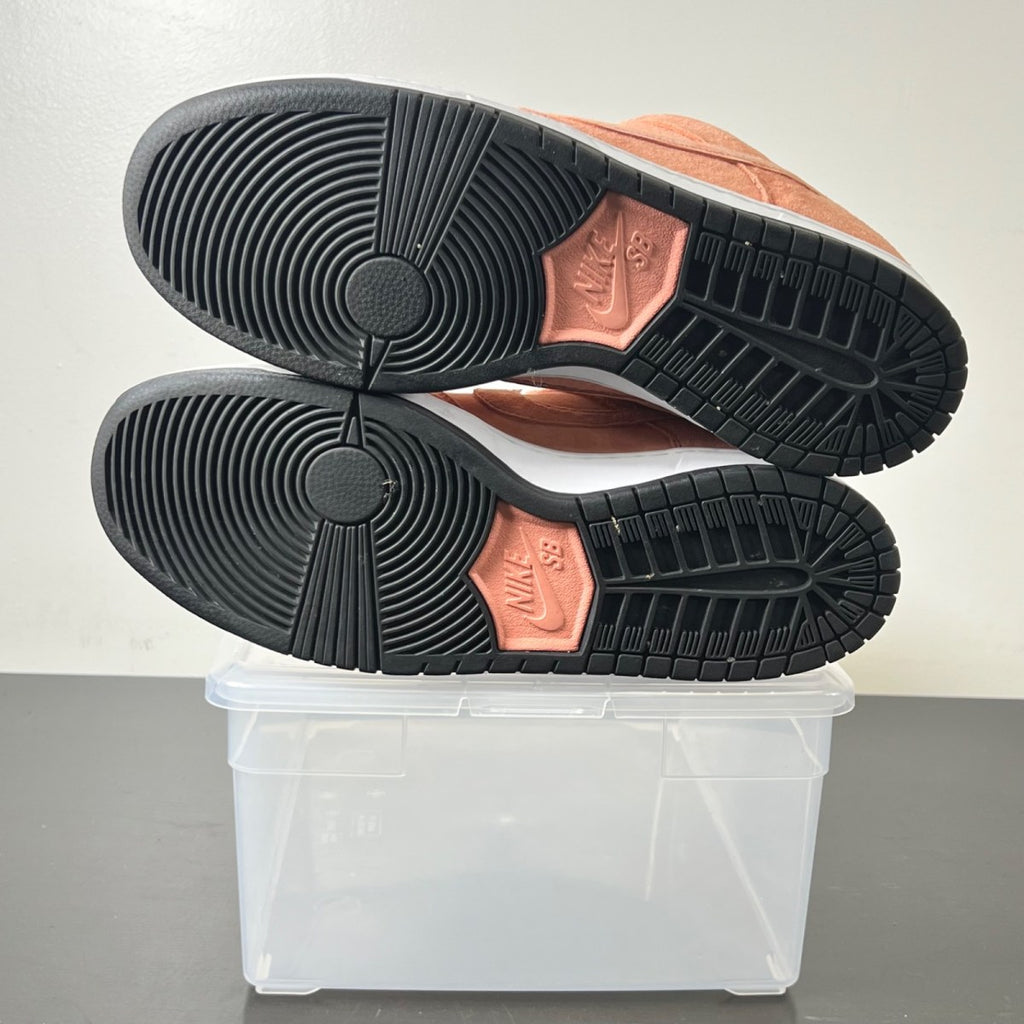 Nike SB Dunk Low Pink Pig 11 (Lightly Worn Pre-Owned)NikeAtomic Pink/University Red/White/Atomic Pink - Image 5