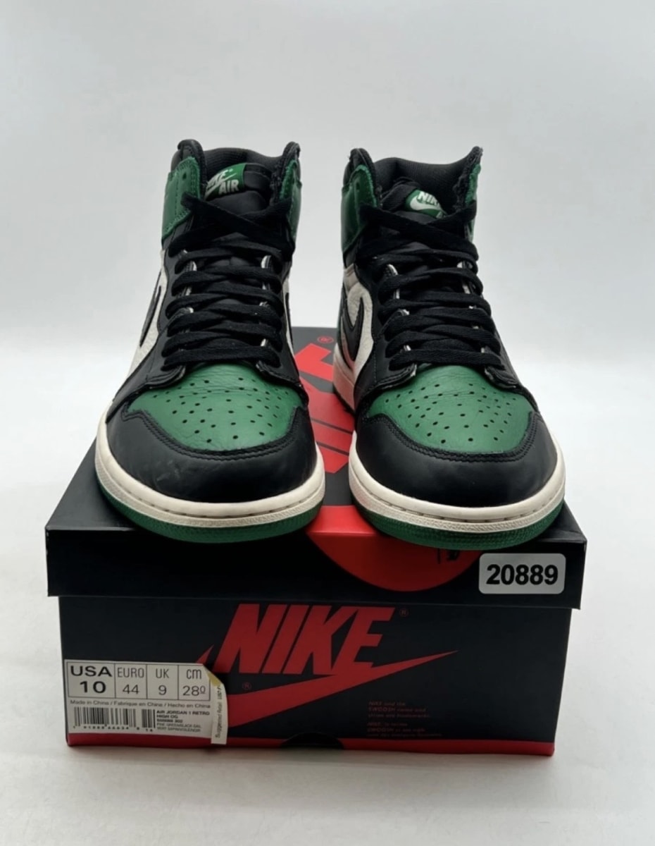 Jordan 1 Retro High Pine Green 10 (Moderately Worn Pre-Owned)JordanPine Green/Sail-Black - Image 2