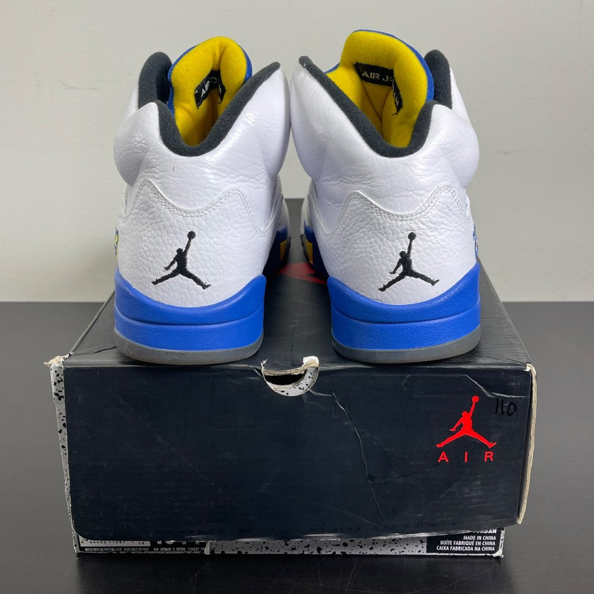 Jordan 5 Retro Laney (2013) 10 (Moderately Worn Pre-Owned)JordanWhite/Varsity Maize-Varsity Royal-Black - Image 4