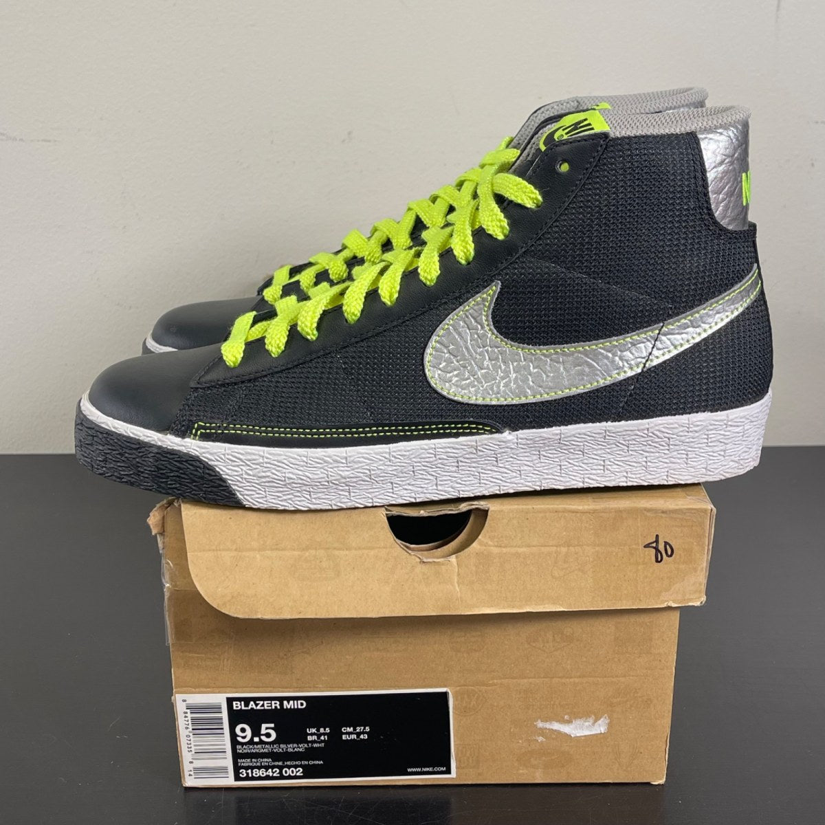Nike Blazer Mid 9.5 (Moderately Worn Pre-Owned)Nike - Image 3