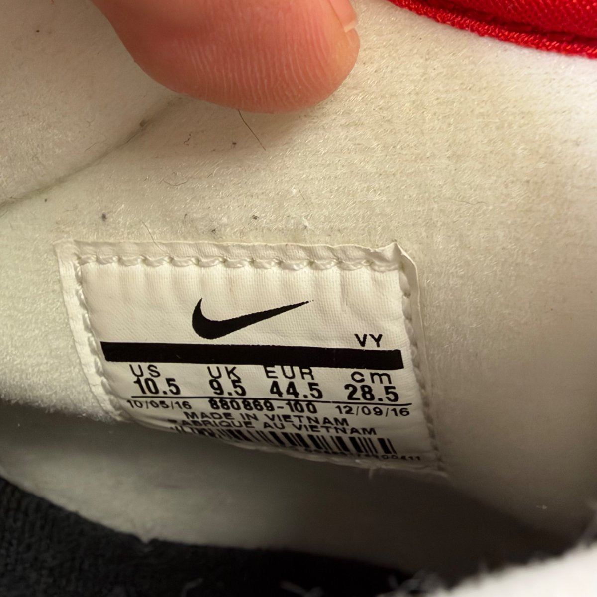 Nike Shake N'Destrukt White Red (Size 10.5) - aux