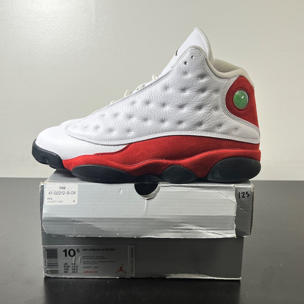 Jordan 13 Retro OG Chicago (2017) 10.5 (Lightly Worn Pre-Owned)JordanWhite/Black-True Red - Image 3
