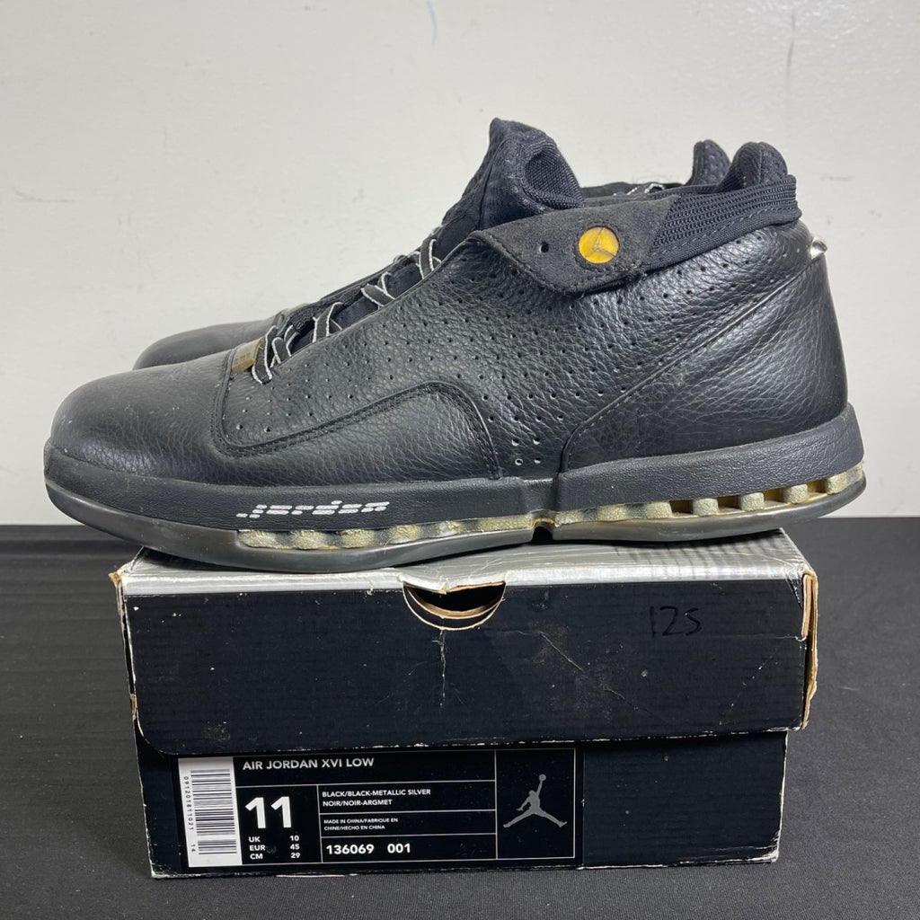 Jordan 16 OG Low Black / Chrome 11 (Moderately Worn Pre-Owned)JordanBlack/Black-Metallic Silver - Image 3