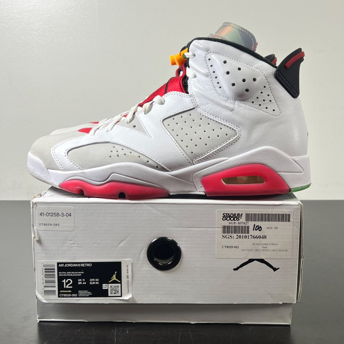 Jordan 6 Retro Hare 12 (Moderately Worn Pre-Owned)JordanNeutral Grey/White-True Red-Black - Image 3