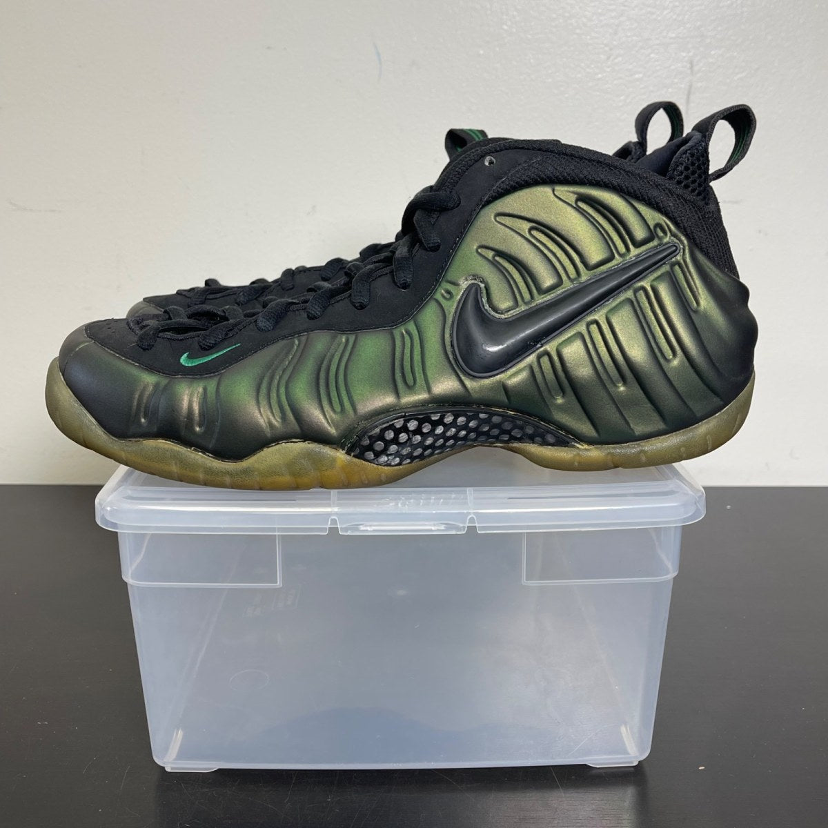 Nike Air Foamposite Pro Pine Green 11 (Moderately Worn Pre-Owned)NikePine Green/Black - Image 3