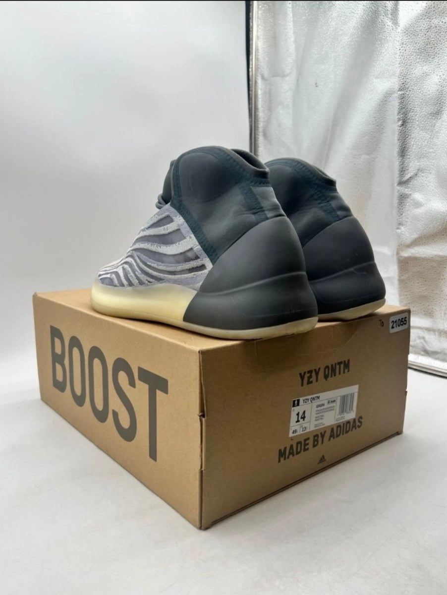 adidas Yeezy QNTM Mono Carbon 14 (Moderately Worn Pre-Owned)adidasMono Carbon/Mono Carbon/Mono Carbon - Image 5