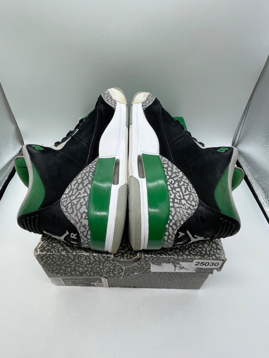 Jordan 3 Retro Pine Green 12 (Moderately Worn Pre-Owned)JordanBlack/Silver/White/Pine Green - Image 6