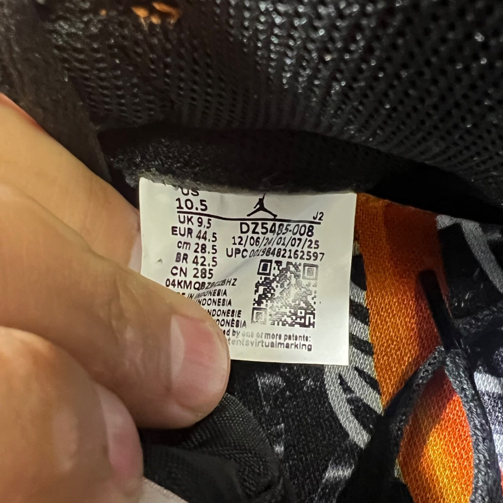 Jordan 1 Retro High OG Shattered Backboard (2025) 10.5 (Lightly Worn Pre-Owned)JordanBlack/Black-Sail-Starfish - Image 7