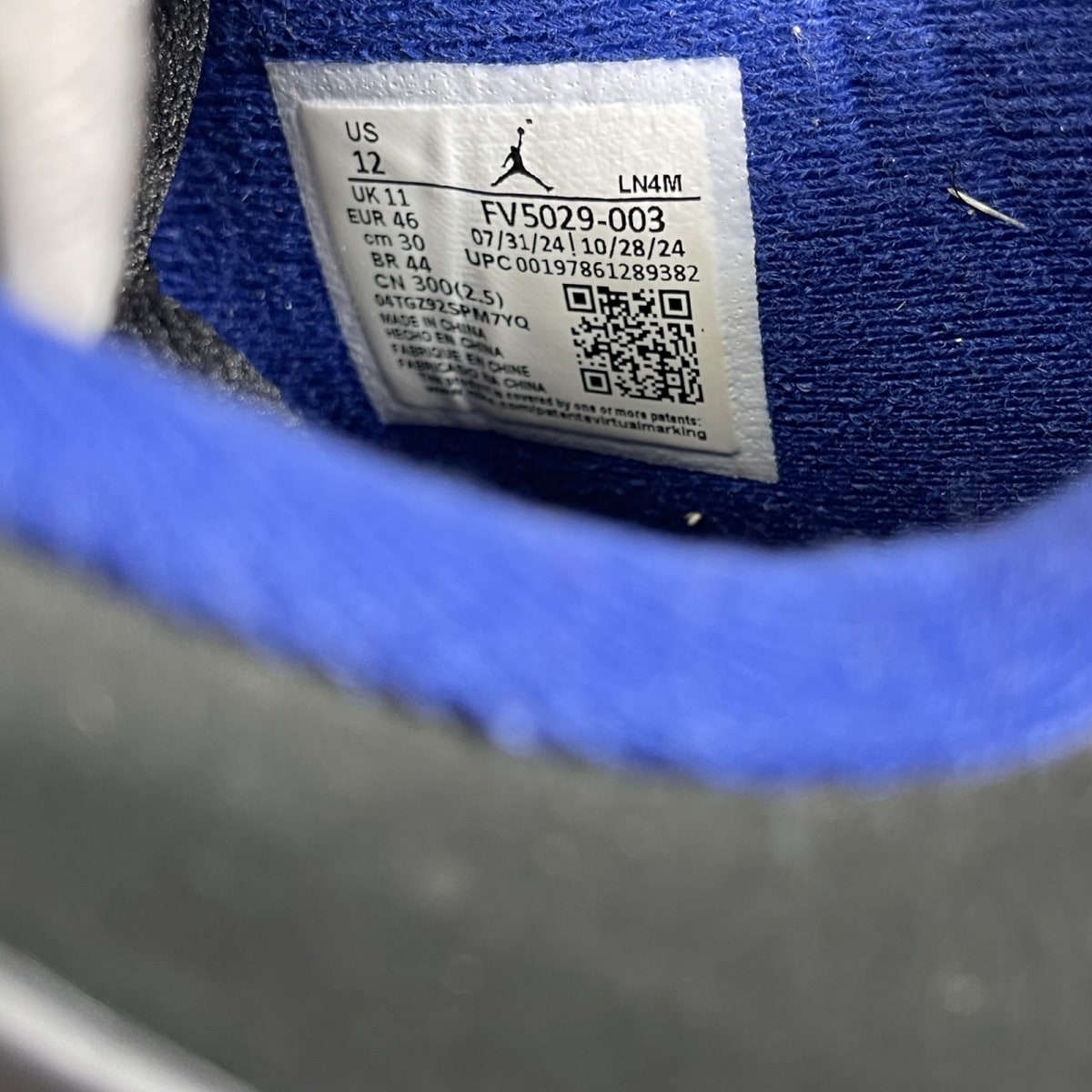 Jordan 4 Retro Rare Air (Gold Lettering) 12 (Moderately Worn Pre-Owned)JordanBlack/Fire Red/Deep Royal Blue/Dark Smoke Grey/Tech Grey - Image 6