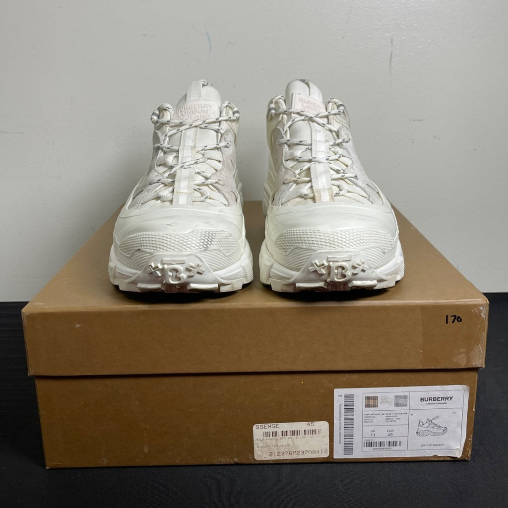 Burberry Arthur White Suede 45 (Moderately Worn Pre-Owned)BurberryWhite Suede - Image 2