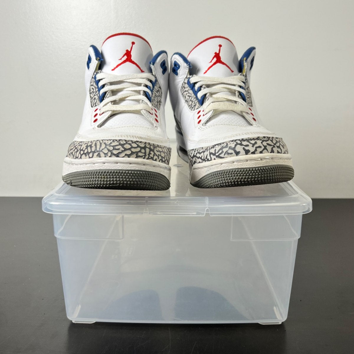 Jordan 3 Retro True Blue (2016) 11 (Heavily Worn Pre-Owned)JordanWhite/True Blue-Varsity Red - Image 2
