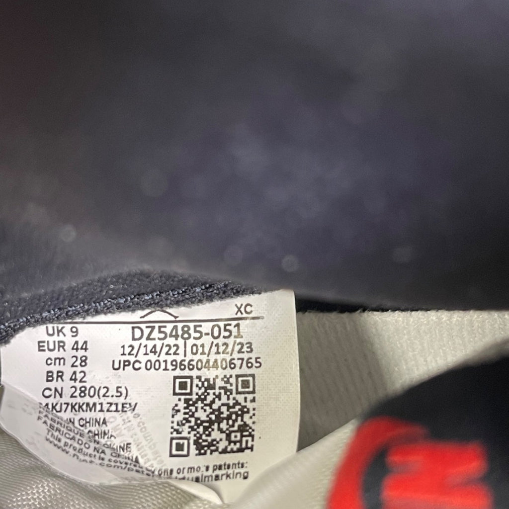 Jordan 1 Retro High OG Washed Black 10 (Moderately Worn Pre-Owned)JordanBlack/Fire Red/Light Smoke Grey/Sail - Image 6