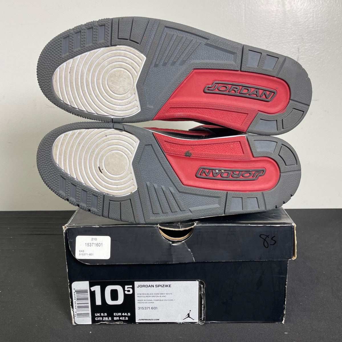 Jordan Spizike Toro Bravo 10.5 (Moderately Worn Pre-Owned)JordanGym Red/Black-Dark Grey - Image 5
