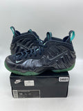 Nike Air Foamposite Pro Dark Obsidian 10 (Moderately Worn Pre-Owned)NikeDark Obsidian/Dark Obsidian-Blue Aquamarine - Image 1