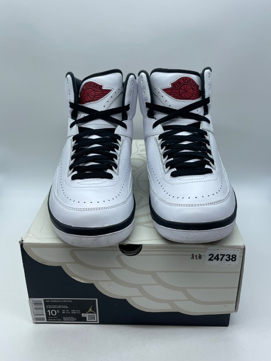 Jordan 2 Retro OG Chicago (2022) 10.5 (Moderately Worn Pre-Owned)JordanWhite/Varsity Red/Black - Image 2