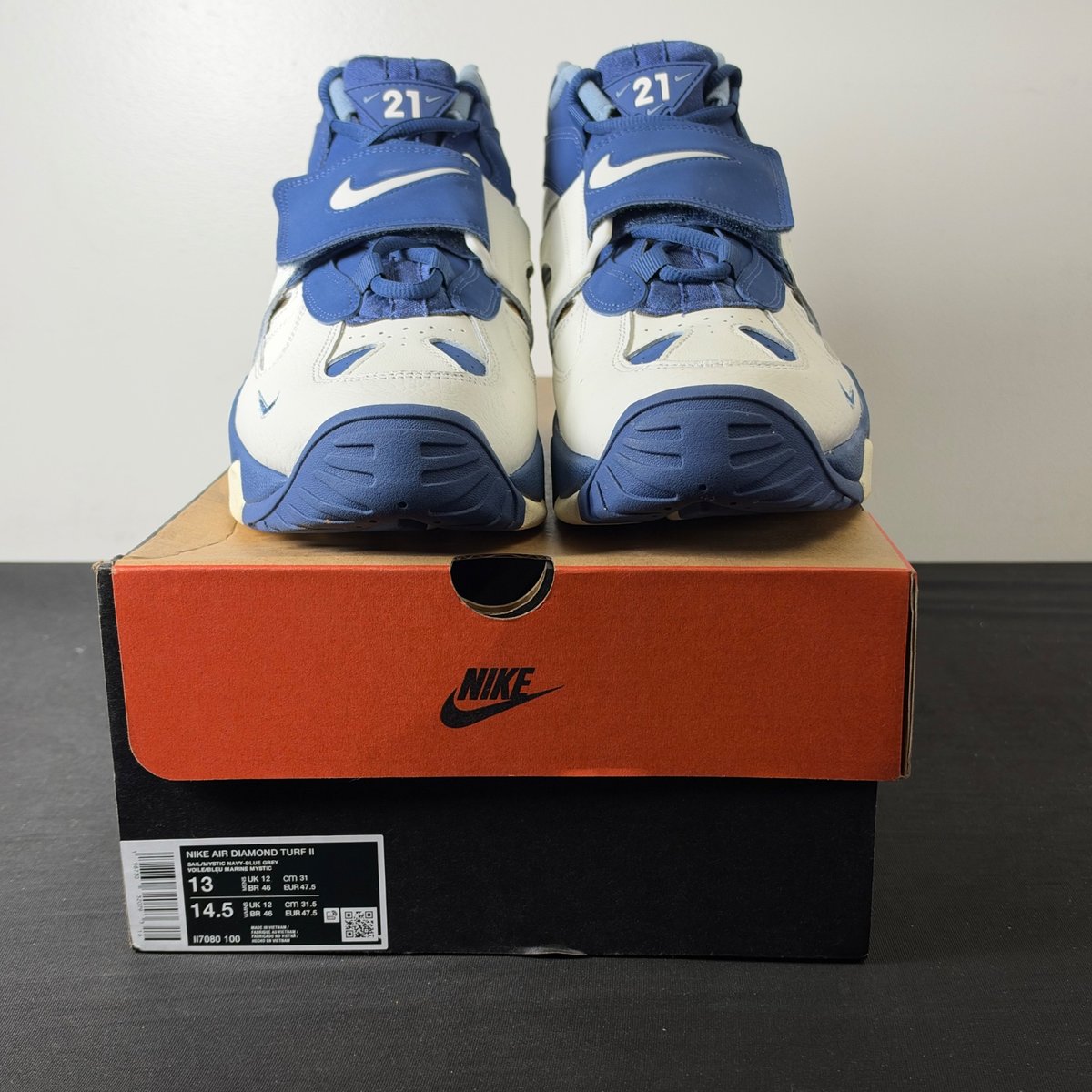 Nike Air Diamond Turf 2 Royals (Size 13) - aux